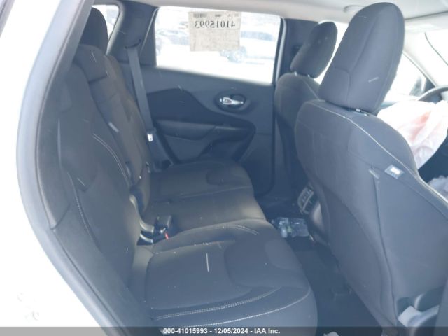 1C4PJMCS0HW532616 Jeep Cherokee Latitude 4x4