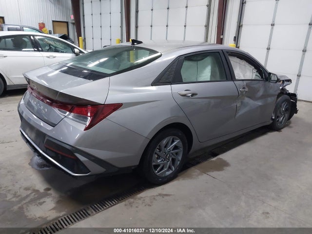 Hyundai ELANTRA SEL 2024 KMHLM4DGXRU636216 Image 4