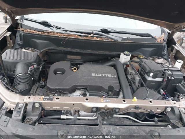 2GNAXJEV9J6162784 Chevrolet EQUINOX LT