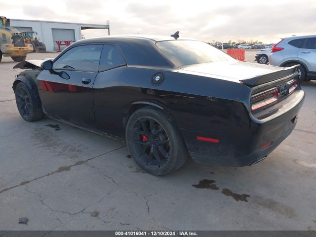 2C3CDZJG7KH621496 Dodge Challenger Gt
