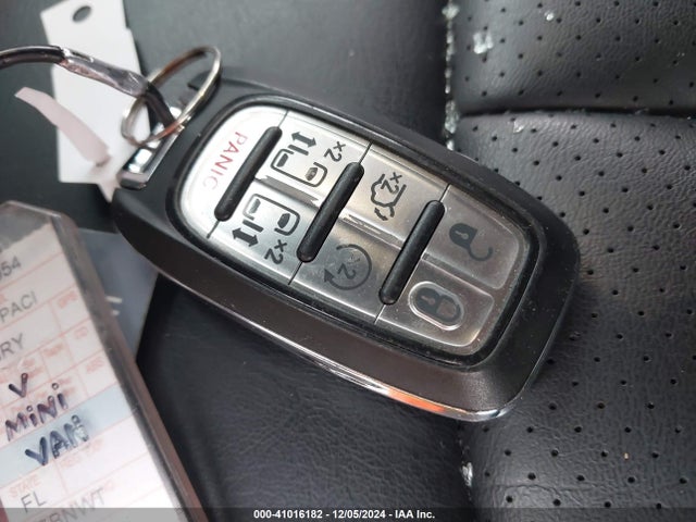 Chrysler Pacifica Touring L 2023 2C4RC1BG7PR612601 Image 11