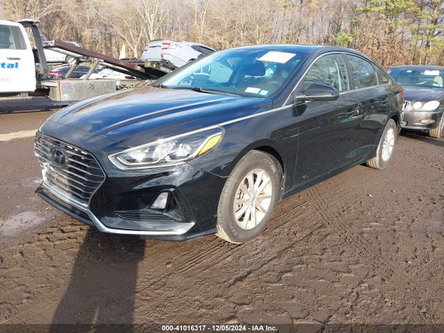 Hyundai SONATA SE 2018 5NPE24AF9JH722100 Image 2