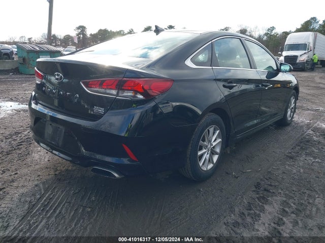 Hyundai SONATA SE 2018 5NPE24AF9JH722100 Image 4