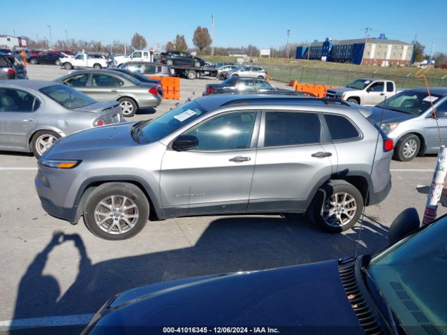 1C4PJLAB1GW264896 Jeep Cherokee Sport