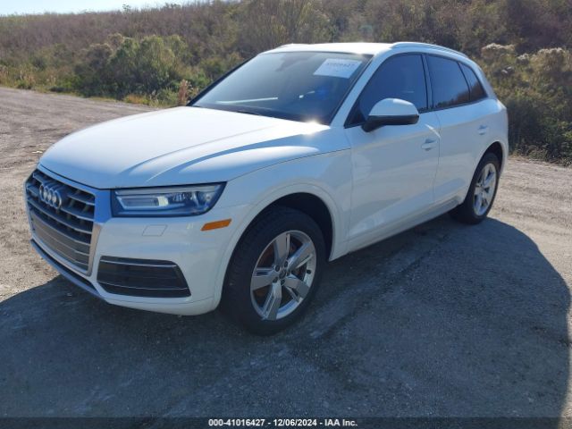 WA1ANAFY2J2070849 Audi Q5 2.0t Premium/2.0t Tech Premium
