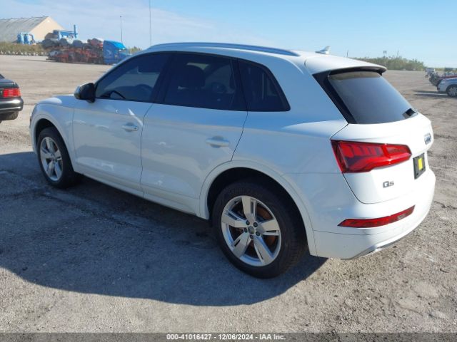 WA1ANAFY2J2070849 Audi Q5 2.0t Premium/2.0t Tech Premium