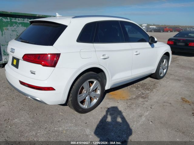 WA1ANAFY2J2070849 Audi Q5 2.0t Premium/2.0t Tech Premium