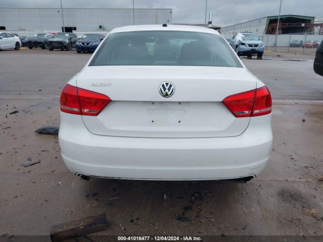 1VWAP7A35EC022094 Volkswagen Passat 2.5l S