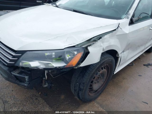 1VWAP7A35EC022094 Volkswagen Passat 2.5l S