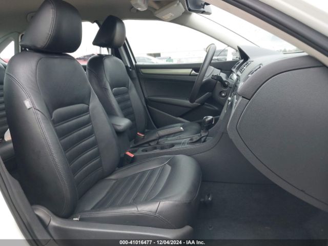 1VWAP7A35EC022094 Volkswagen Passat 2.5l S