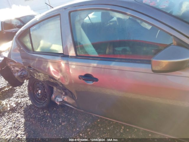 3N1CN7AP6KL805108 Nissan Versa 1.6 S+