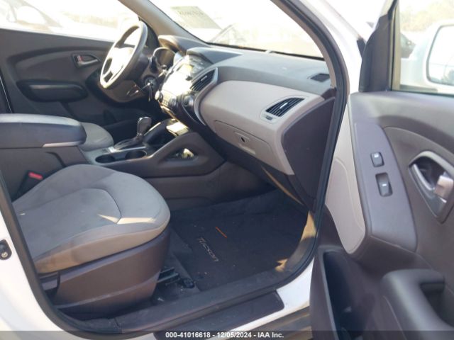 KM8JT3AF0EU844129 Hyundai TUCSON GLS