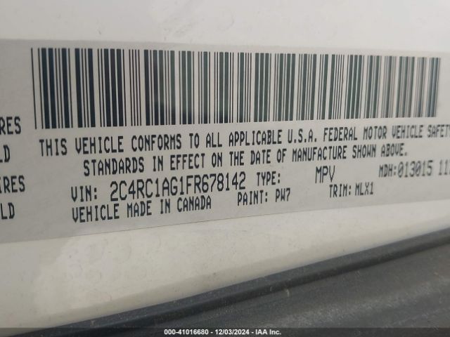 2C4RC1AG1FR678142 Chrysler Town & Country Lx