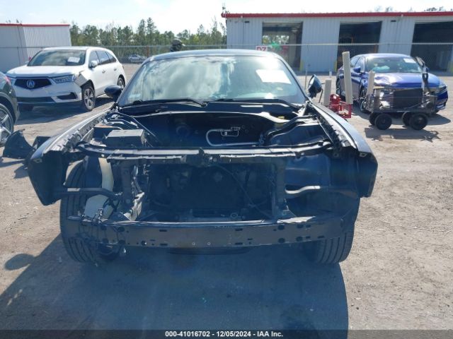 2C3CDZBT6JH111277 Dodge Challenger R/t Plus