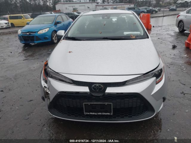 JTDEPRAE3LJ060692 Toyota COROLLA LE