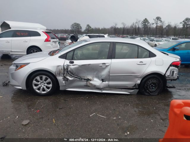 JTDEPRAE3LJ060692 Toyota COROLLA LE