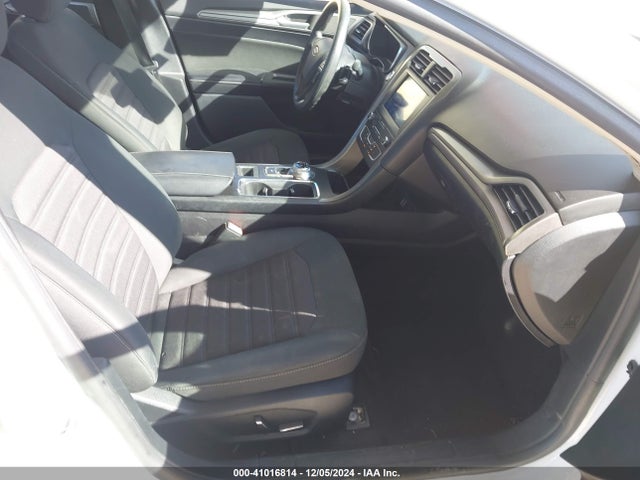 Ford FUSION SE 2020 3FA6P0T90LR150796 Image 5