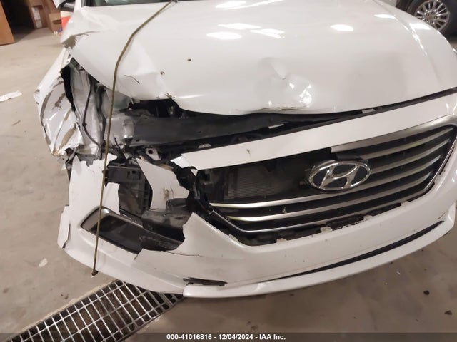 Hyundai SONATA SE 2016 5NPE24AF6GH291143 Image 21