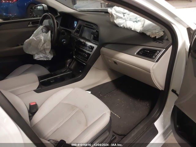 Hyundai SONATA SE 2016 5NPE24AF6GH291143 Image 5