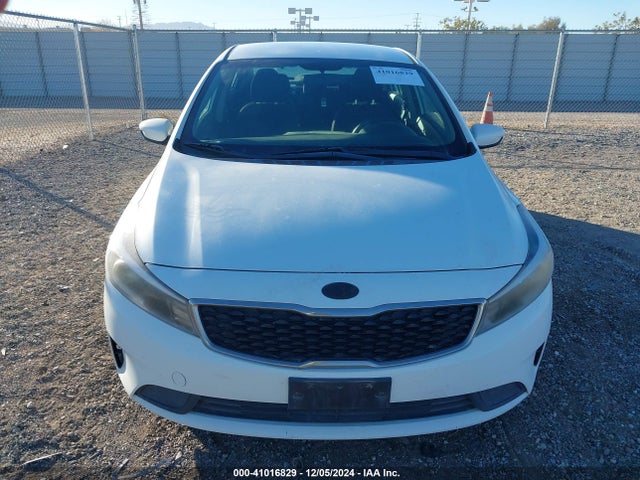 KIA FORTE LX 2017 3KPFK4A74HE110351 Image 12