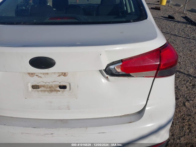 KIA FORTE LX 2017 3KPFK4A74HE110351 Image 6