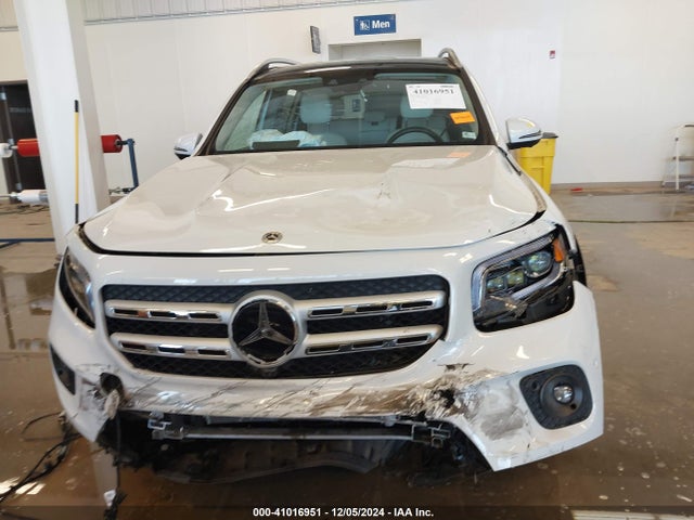 W1N4M4HBXPW275748 Mercedes-Benz Glb 250 4matic