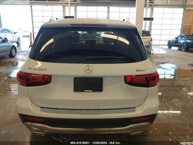 W1N4M4HBXPW275748 Mercedes-Benz Glb 250 4matic