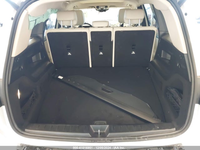 W1N4M4HBXPW275748 Mercedes-Benz Glb 250 4matic