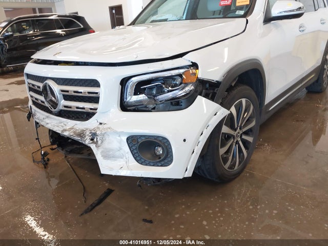 W1N4M4HBXPW275748 Mercedes-Benz Glb 250 4matic