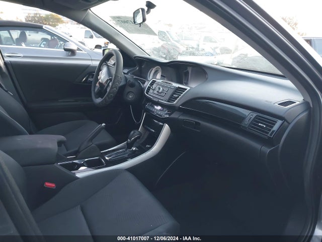1HGCR2F32HA210543 Honda k24w1