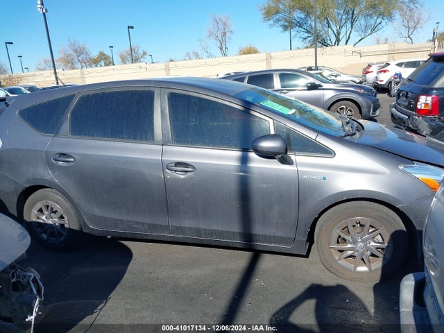Toyota Prius V Four 2016 JTDZN3EU7GJ043079 Image 14