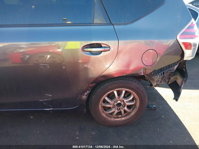 Toyota Prius V Four 2016 JTDZN3EU7GJ043079 Image 12
