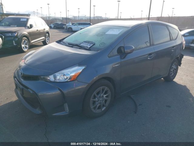 Toyota Prius V Four 2016 JTDZN3EU7GJ043079 Image 2