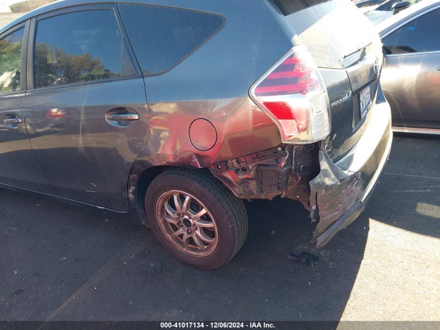 Toyota Prius V Four 2016 JTDZN3EU7GJ043079 Image 6