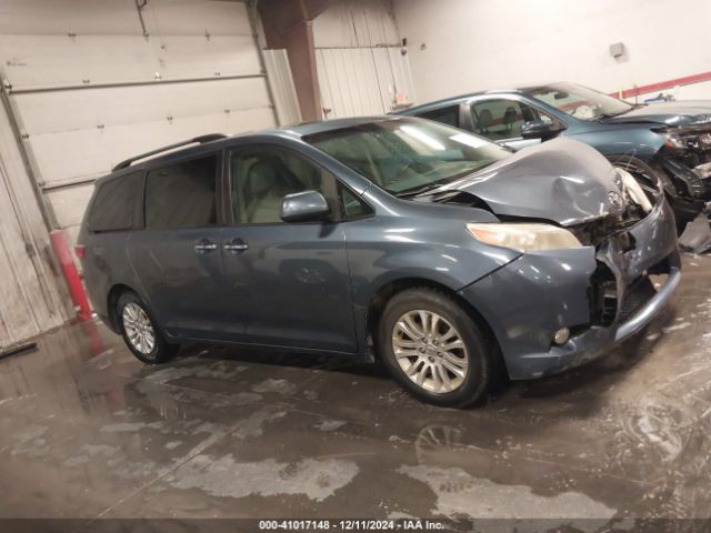 5TDYK3DC8FS635363 Toyota Sienna Xle/limited