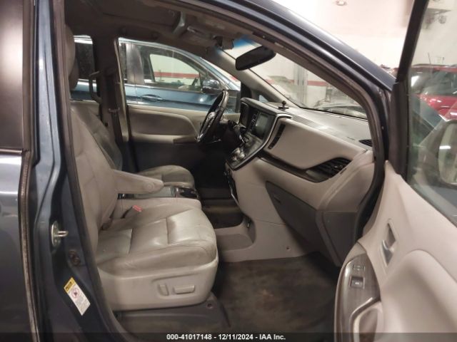 5TDYK3DC8FS635363 Toyota Sienna Xle/limited