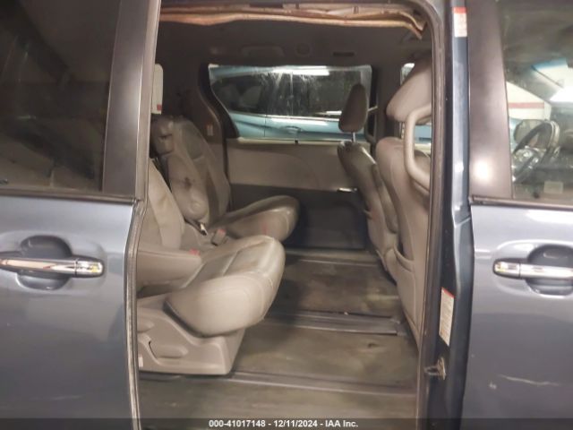 5TDYK3DC8FS635363 Toyota Sienna Xle/limited