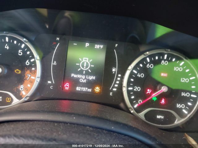 ZACCJBBT5FPC38880 Jeep Renegade Latitude