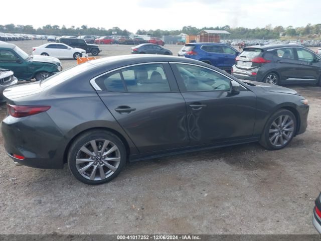 3MZBPBBL8MM252909 Mazda Mazda3 Select