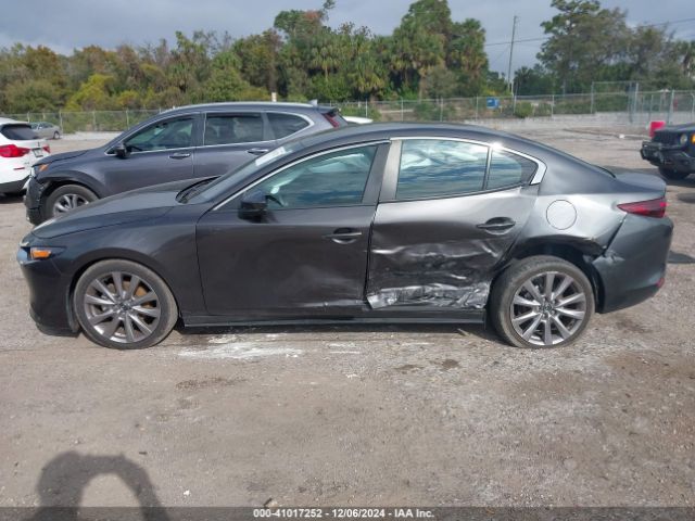 3MZBPBBL8MM252909 Mazda Mazda3 Select