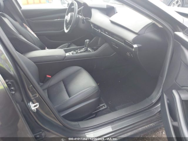 3MZBPBBL8MM252909 Mazda Mazda3 Select