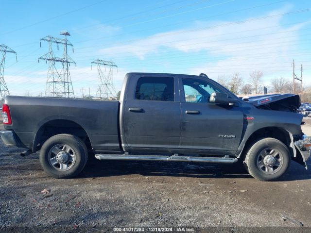 3C6UR5CJ9MG560701 RAM 2500 Tradesman  4x4 6'4 Box