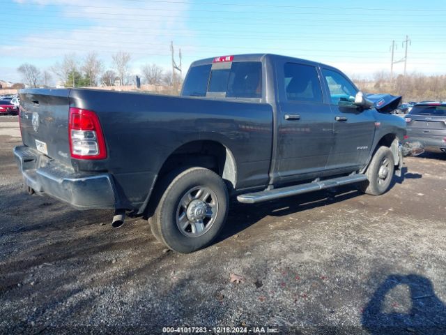 3C6UR5CJ9MG560701 RAM 2500 Tradesman  4x4 6'4 Box