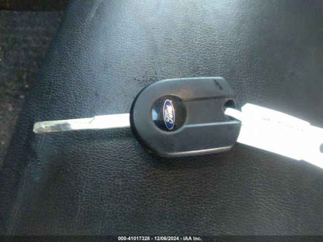 1FMCU9HD4JUB78870 Ford ESCAPE SEL