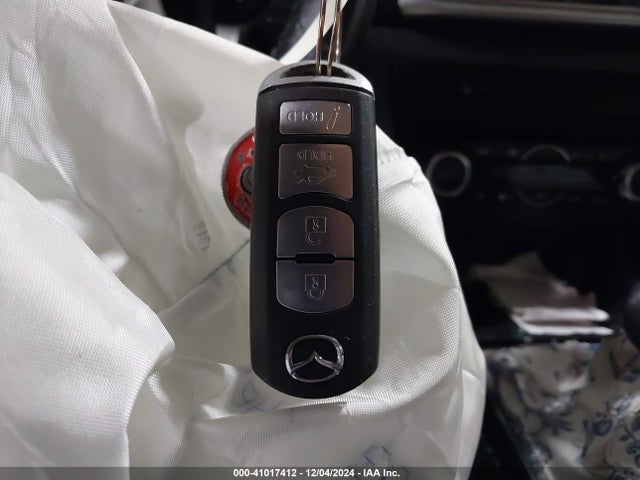3MZBN1V32JM236325 Mazda Mazda3 Touring
