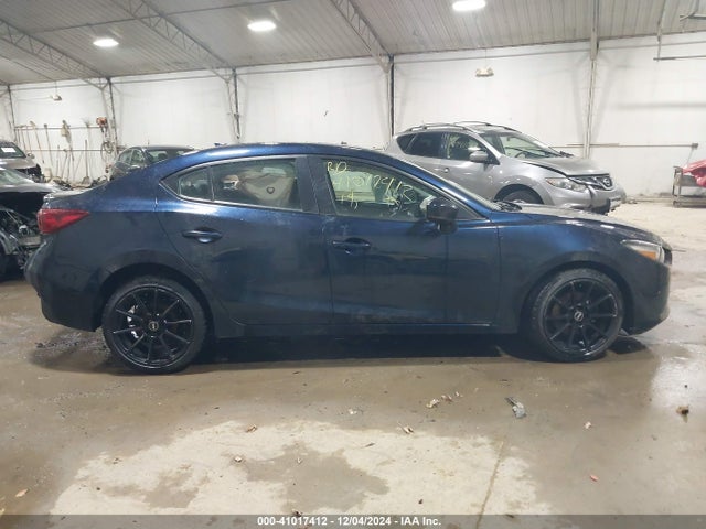 3MZBN1V32JM236325 Mazda Mazda3 Touring