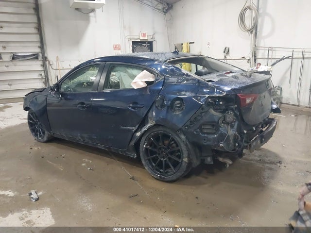 3MZBN1V32JM236325 Mazda Mazda3 Touring