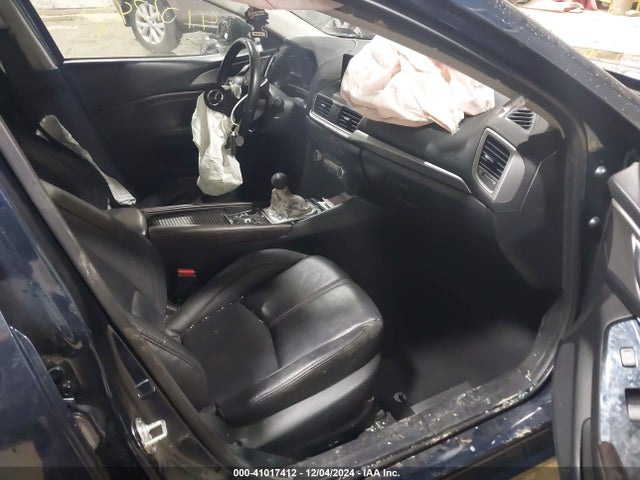 3MZBN1V32JM236325 Mazda Mazda3 Touring