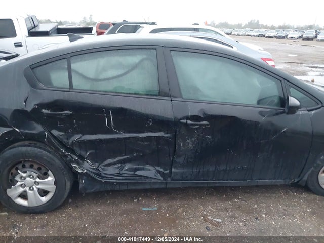 KIA FORTE LX 2017 3KPFK4A77HE151184 Image 13