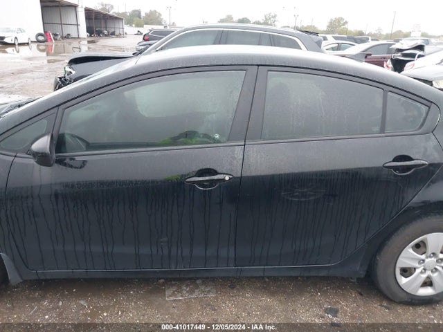 KIA FORTE LX 2017 3KPFK4A77HE151184 Image 14